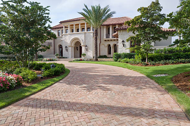 Best Professional Driveway Pavers  in Country Clu, CA